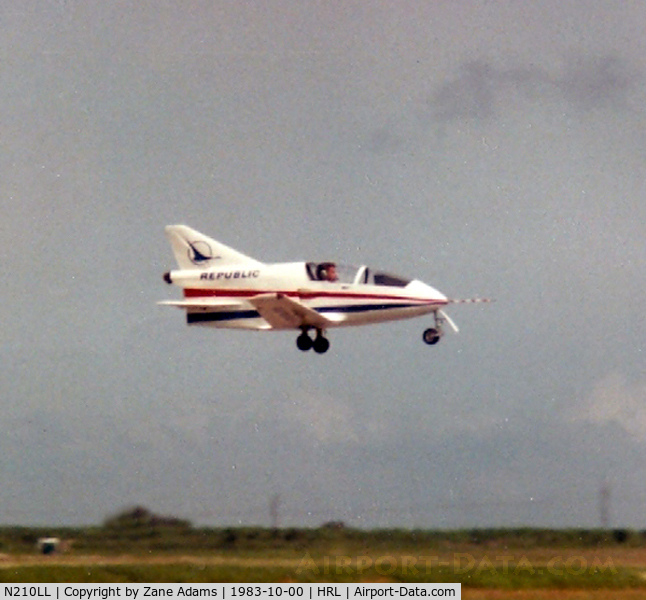 N210LL, 1974 Bede BD-5J C/N 5J-0004, N153BD (also N1BL and N210LL) flying in Republic Airlines paint. Also flew for James Bond movie, Microjet, Bud Lite and for DOD anti cruise-missle tests)