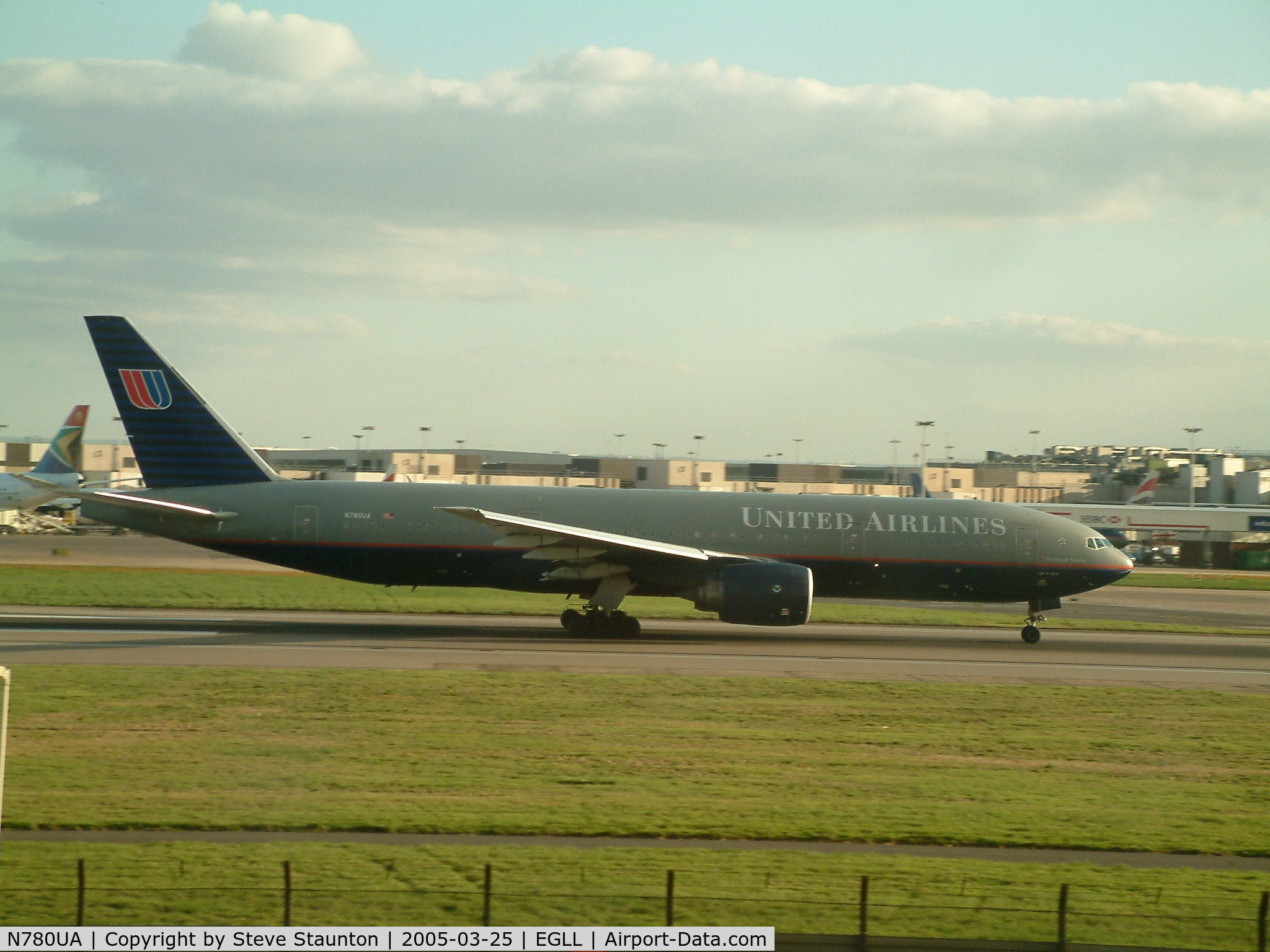 N780UA, 1996 Boeing 777-222 C/N 26944, Taken at Heathrow Airport March 2005