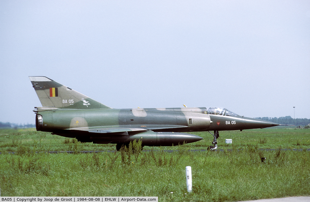 BA05, SABCA Mirage 5BA C/N 05, 1 squadron Mirage 5 on the northern taxiway at Leeuwarden.