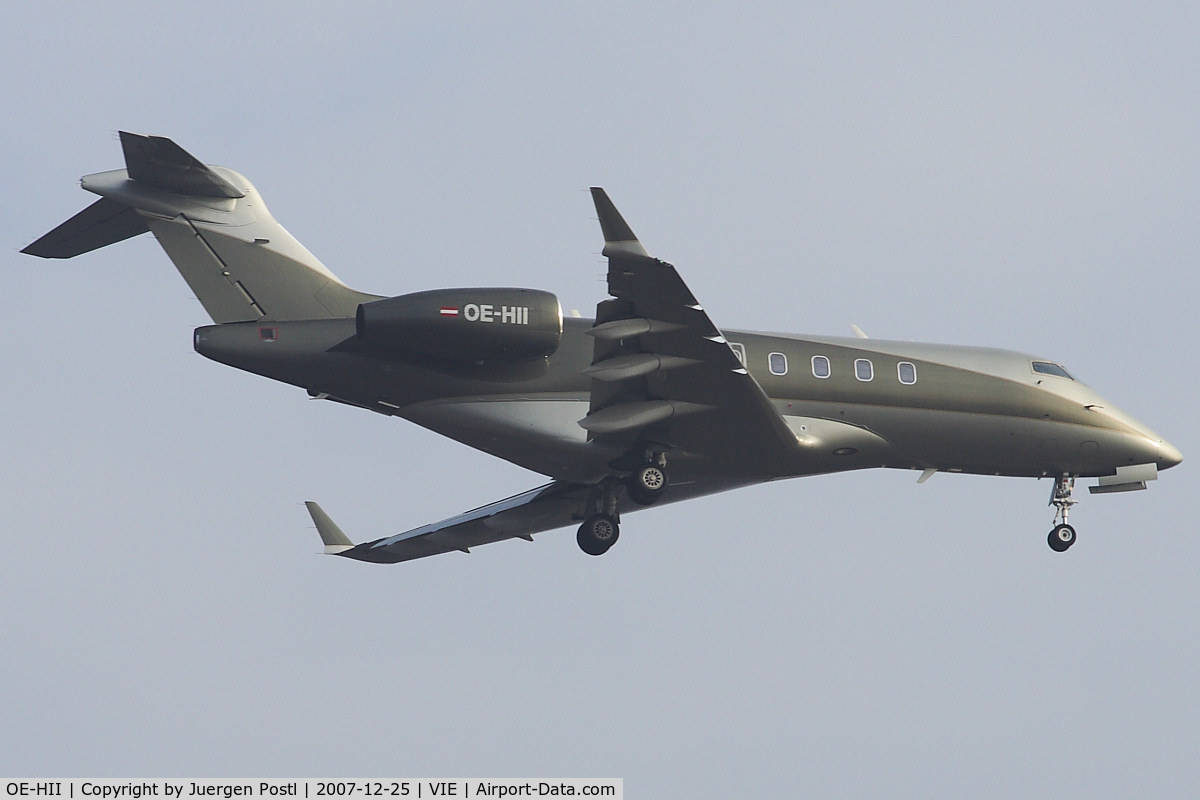OE-HII, Bombardier Challenger 300 (BD-100-1A10) C/N 20111, Bombardier BD-100 1A10