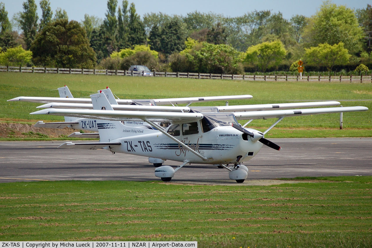 ZK-TAS, Cessna 172R C/N 17280630, Ardmore Flying School