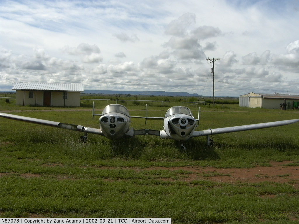 N87078, 1946 Erco 415 Twin Ercoupe C/N 251, Twin (double) Ercoupe off I-40 near Tucumcari Airport