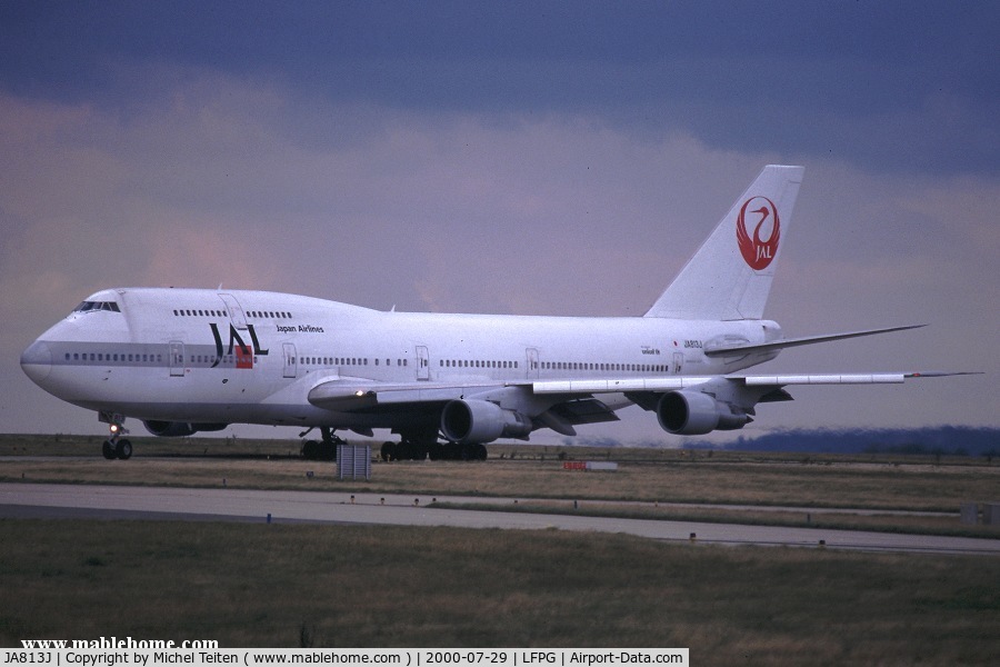 JA813J, 1983 Boeing 747-346 C/N 23068, JAL after its landing at CDG