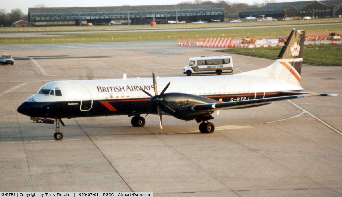 G-BTPJ, 1989 British Aerospace ATP C/N 2016, British Airways ATP taxies in at Manchester in 1990 - notice in the background , the former GA maintenance hangars , long since demolished for the new additional runway