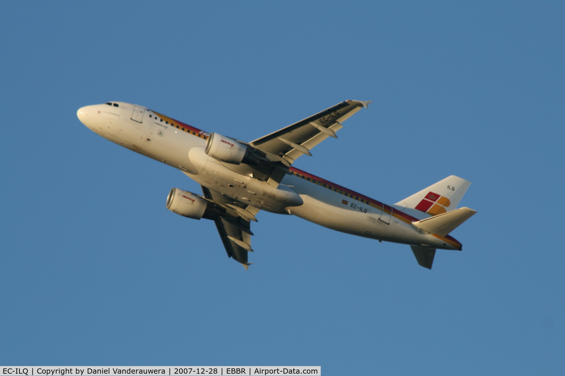 EC-ILQ, 2002 Airbus A320-214 C/N 1736, flight IB3197 is taking off from rwy 25R