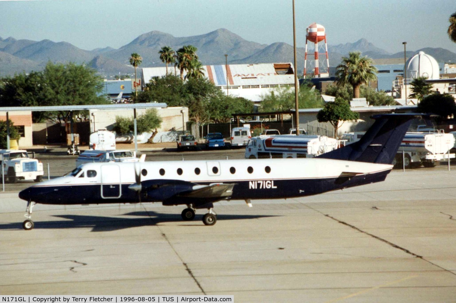 N171GL, 1991 Beech 1900C-1 C/N UC-171, Great Lakes B1900C c/n UC-171 seen here at Tuscon