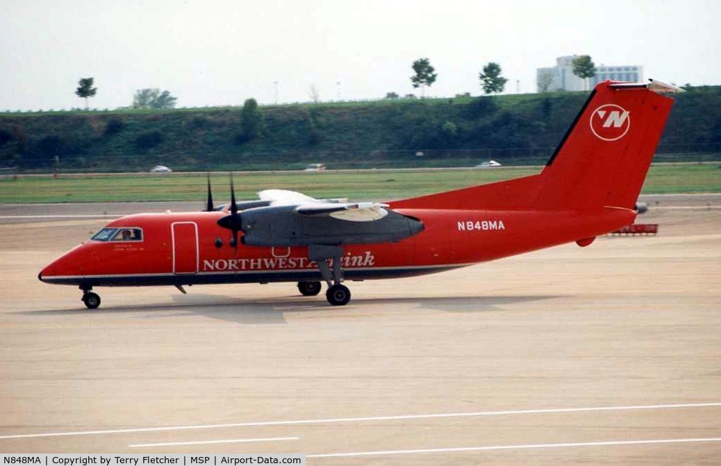 N848MA, 1992 De Havilland Canada DHC-8-102 Dash 8 C/N 346, This registration was previously worn Mesaba Dash 8 - seen here at Minneapolis in 1998