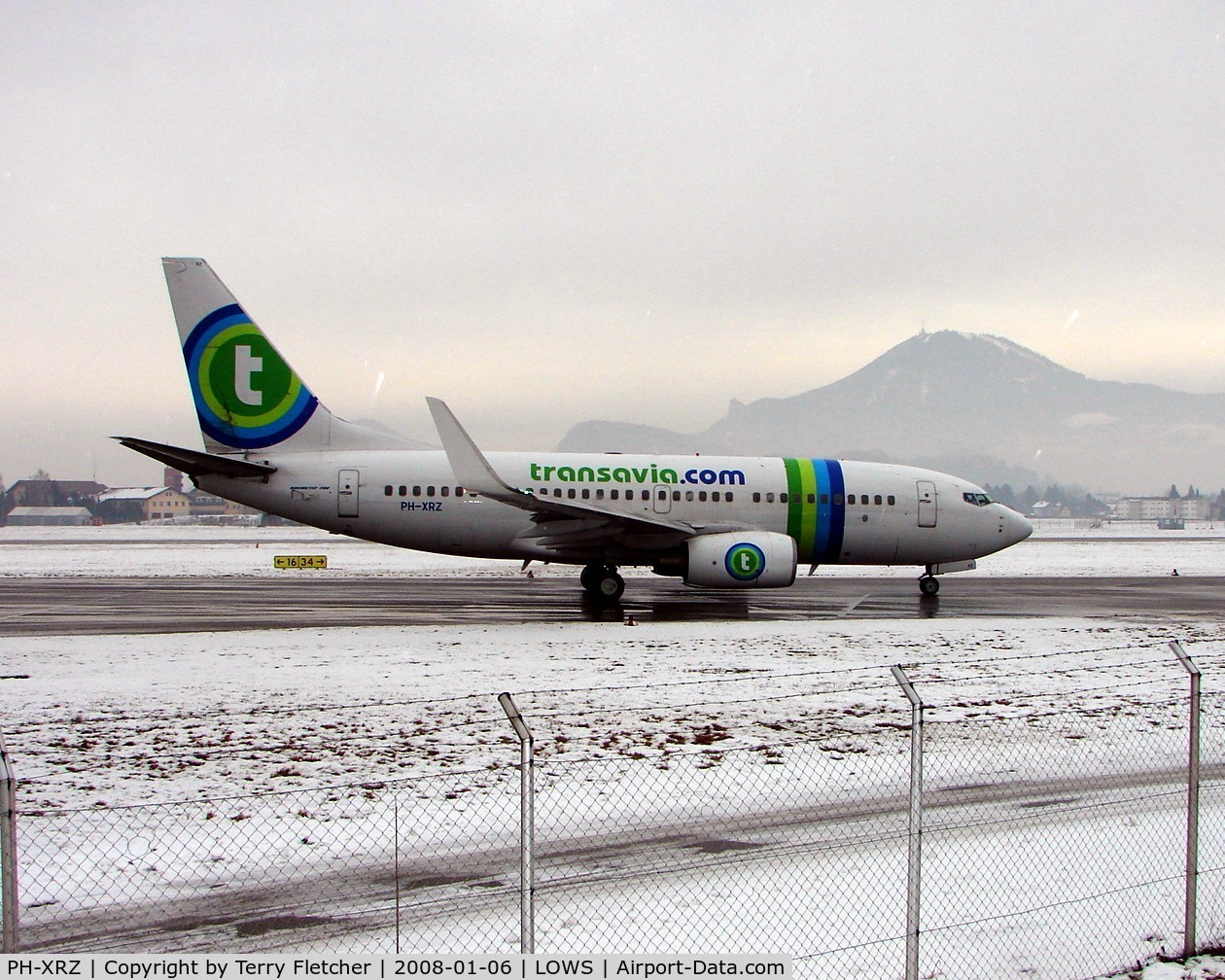 PH-XRZ, 2003 Boeing 737-7K2 C/N 33462, Transavia B737-700 taxies to the hold at Salzburg on a very icy morning