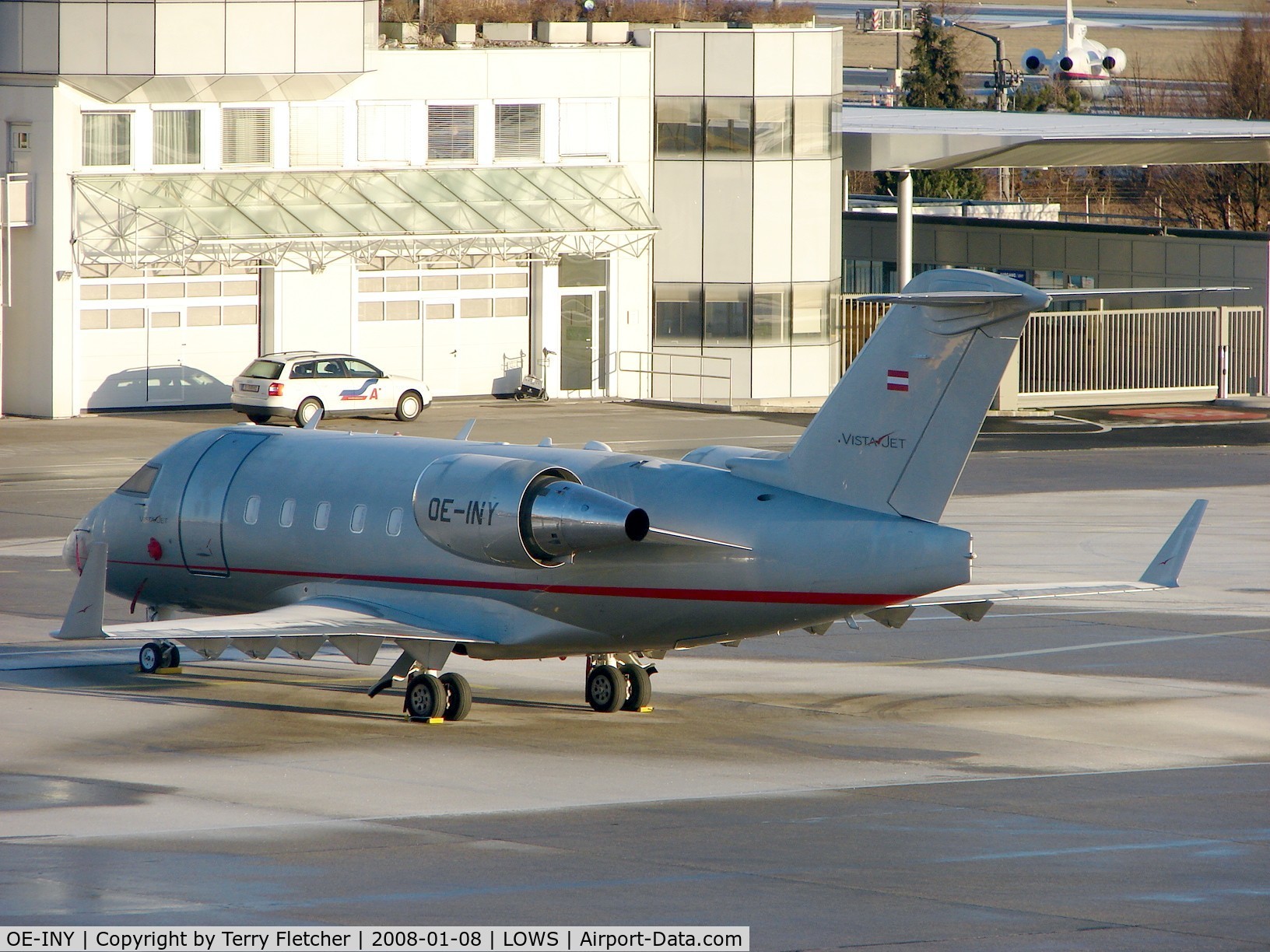 OE-INY, 2006 Bombardier Challenger 604 (CL-600-2B16) C/N 5644, Vistajet's Challenger 604 after nightstop at Salzburg