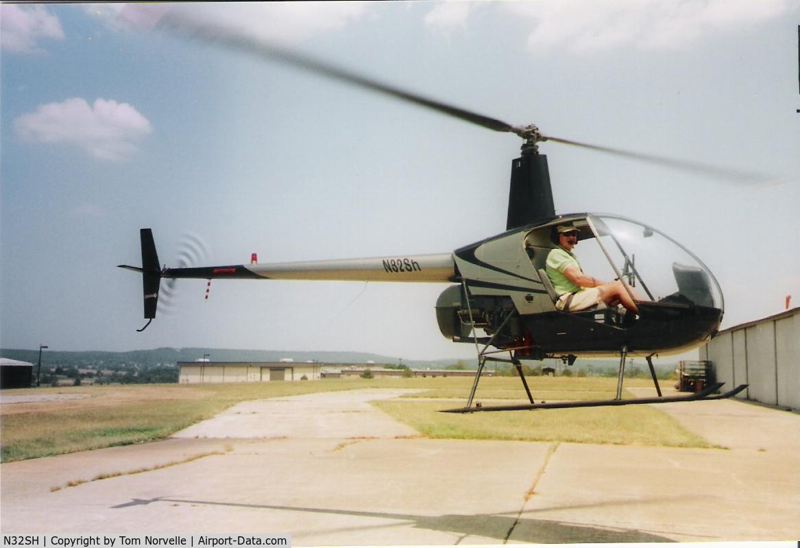 N32SH, Robinson R22 BETA C/N 0599, Hovering on the ramp at Allied Helicopters in Tulsa, OK