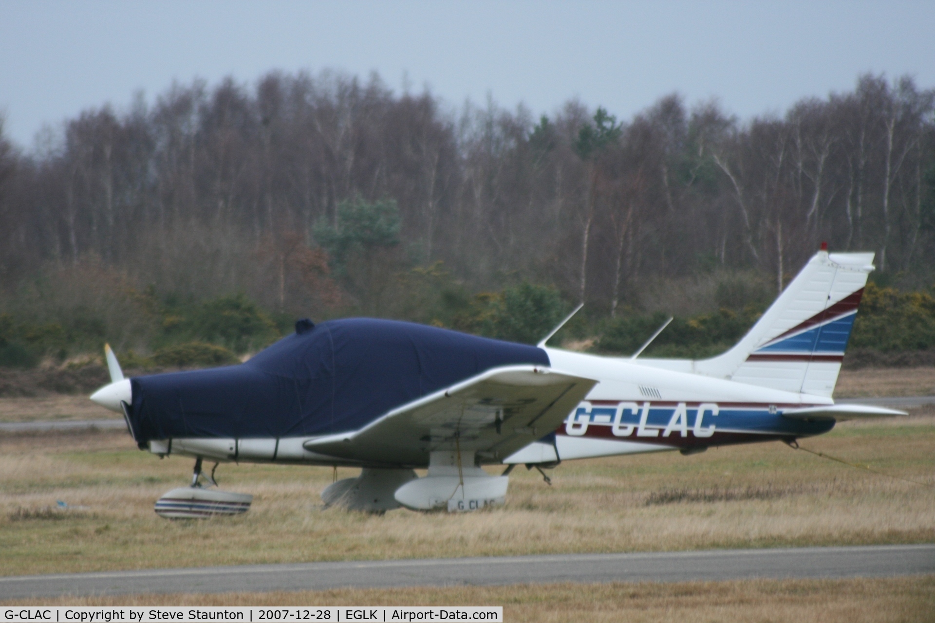 G-CLAC, 1981 Piper PA-28-161 Cherokee Warrior II C/N 28-8116241, Taken at Blackbushe Airport 28th December 2007