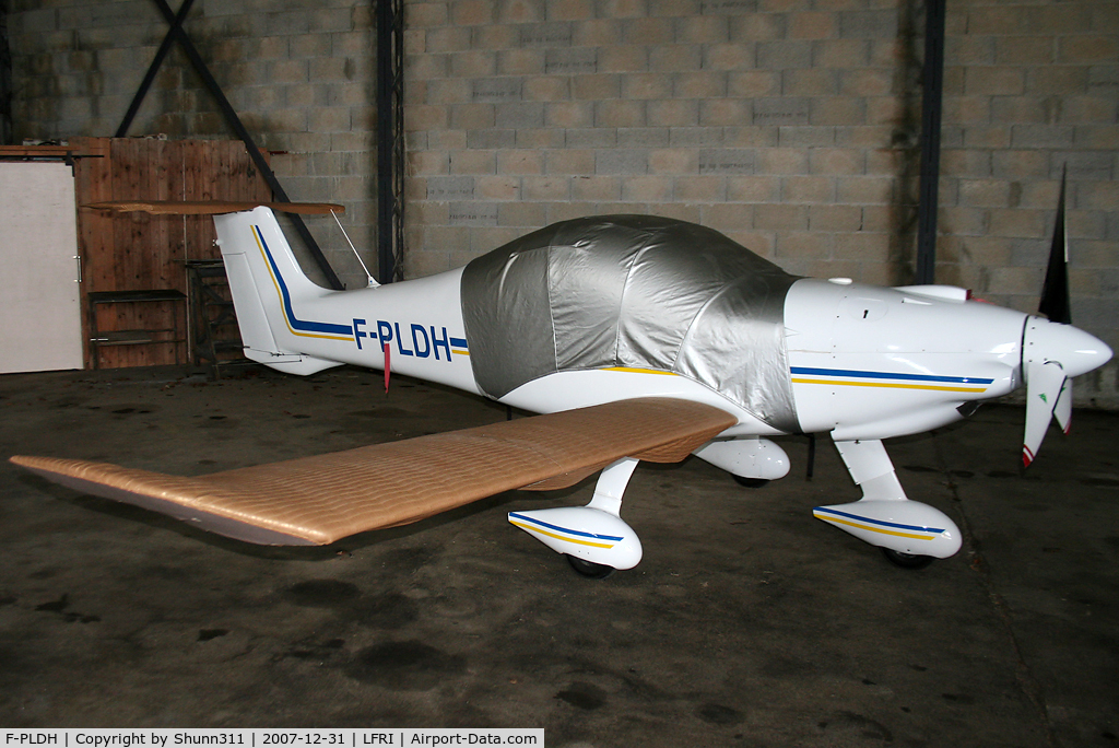 F-PLDH, Dyn'Aero MCR Sportster C/N 71, Inside the Airclub's hangard