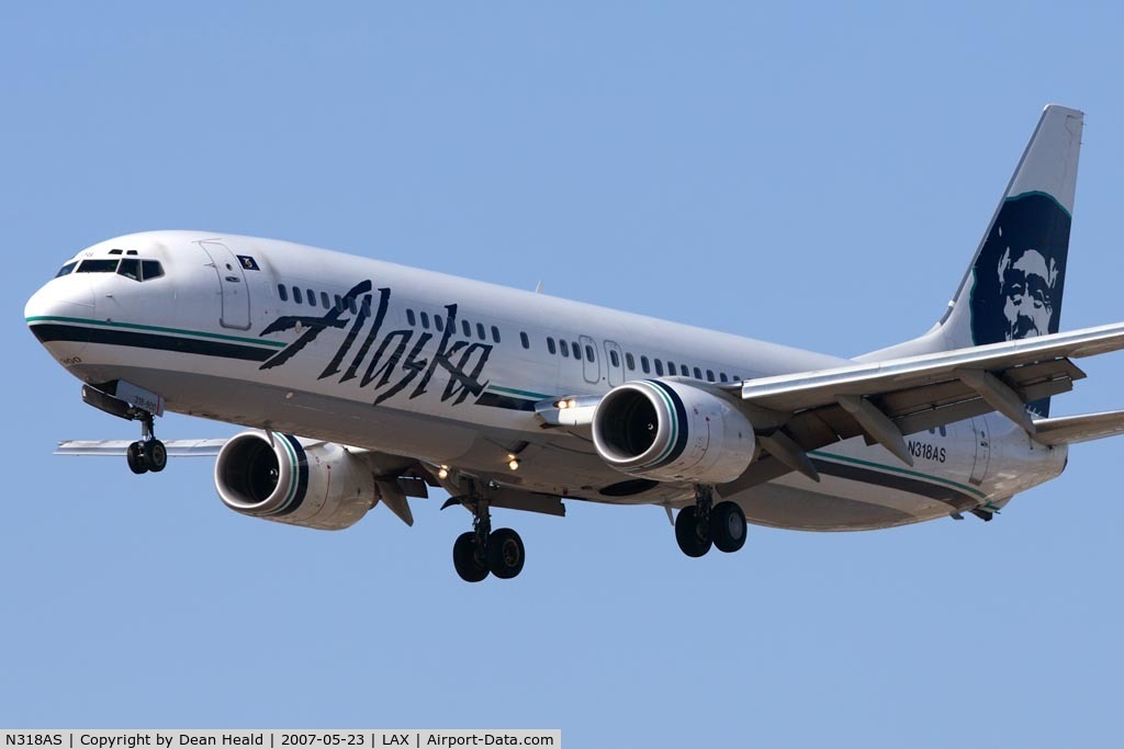 N318AS, 2003 Boeing 737-990 C/N 30018, Alaska Airlines N318AS (FLT ASA279) from Los Cabos Int'l (MMSD) on short-final to RWY 25L.