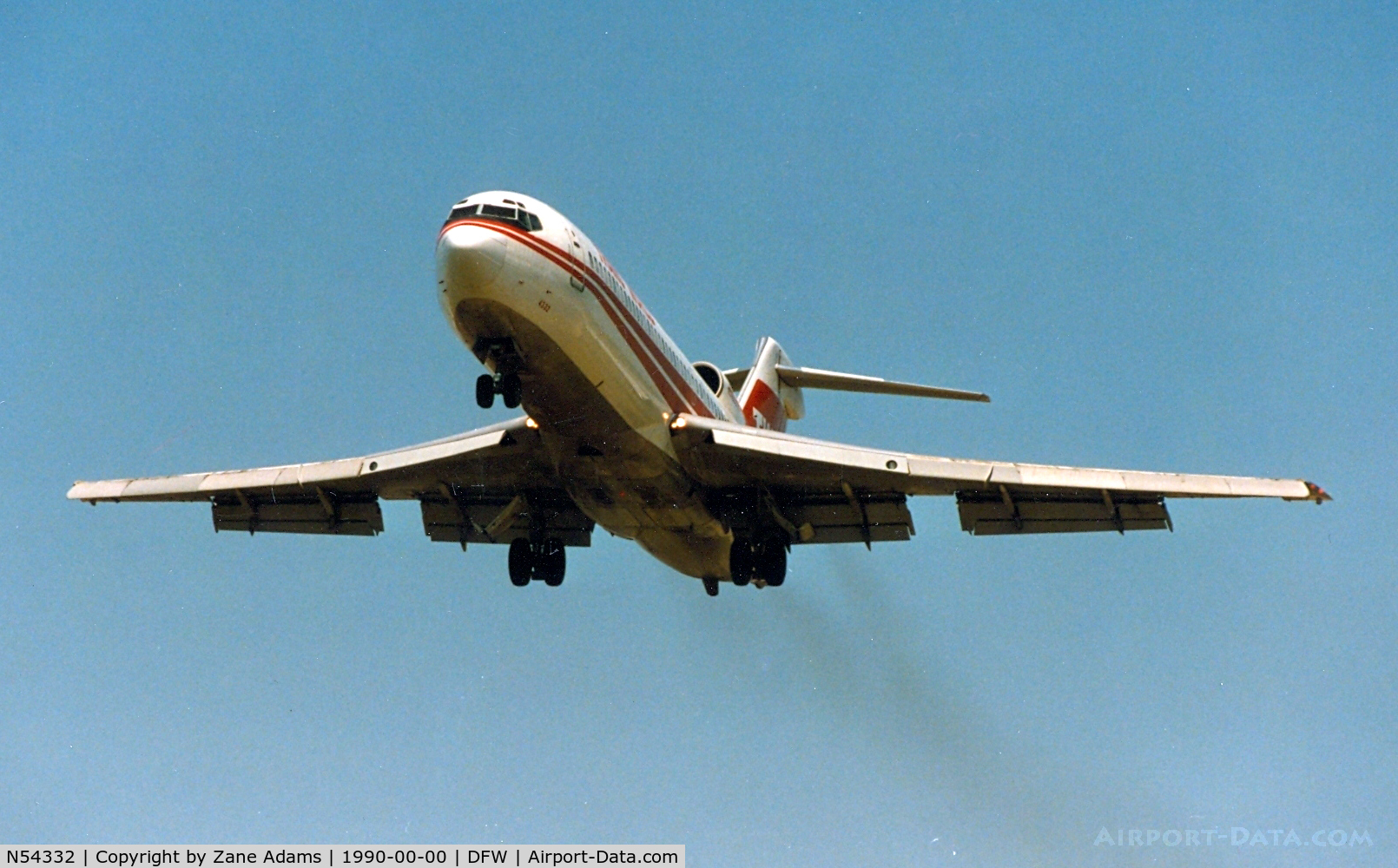 N54332, 1970 Boeing 727-231 C/N 20310, TWA 332 landing at DFW @ 1990 - This aircraft was scrapped 06/99
