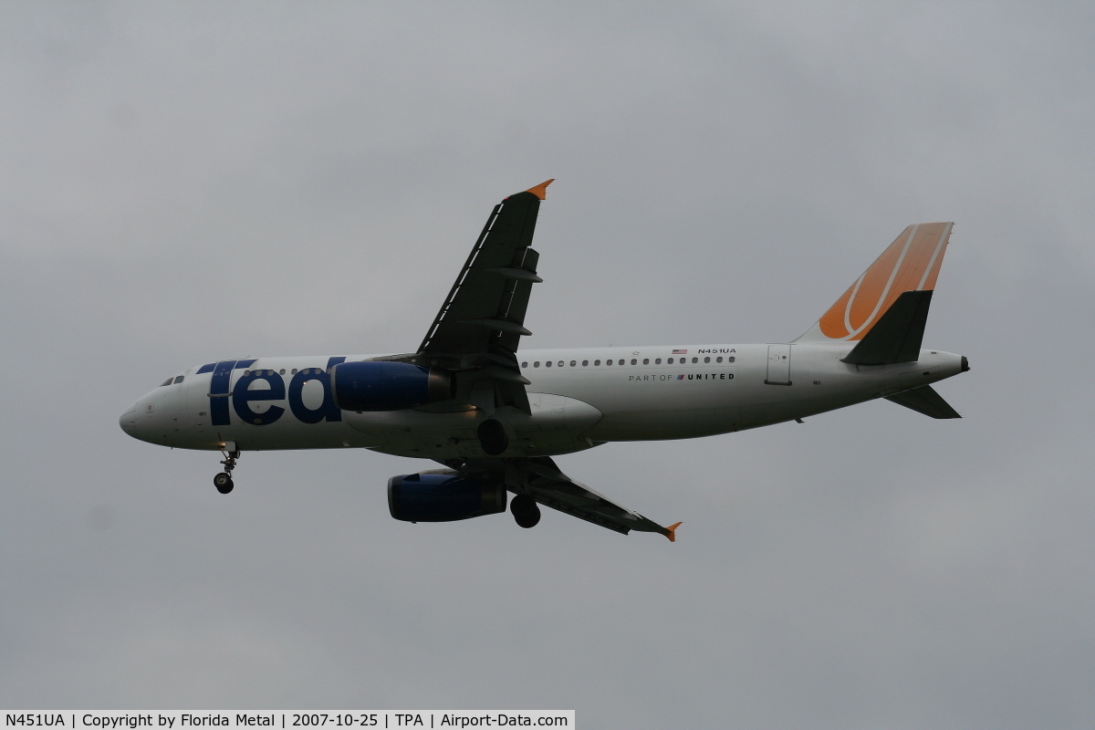 N451UA, 1998 Airbus A320-232 C/N 865, Ted