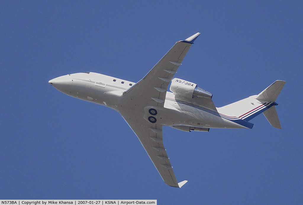 N573BA, 2003 Bombardier Challenger 604 (CL-600-2B16) C/N 5573, Bombardier CL-600 blasting off on a gorgeous day.