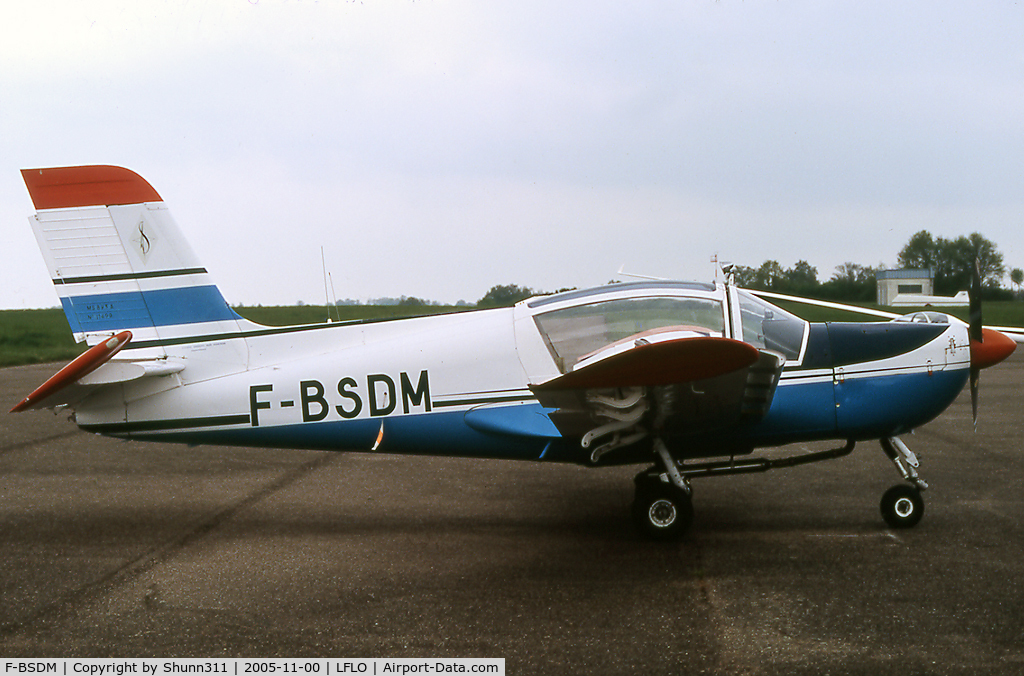 F-BSDM, Socata MS-893A Rallye Commodore 180 C/N 11499, Parked at this airfield...
