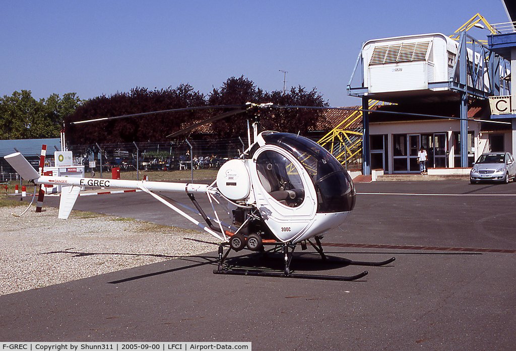 F-GREC, Schweizer 269C C/N S-1711, Parked during car's Airshow...