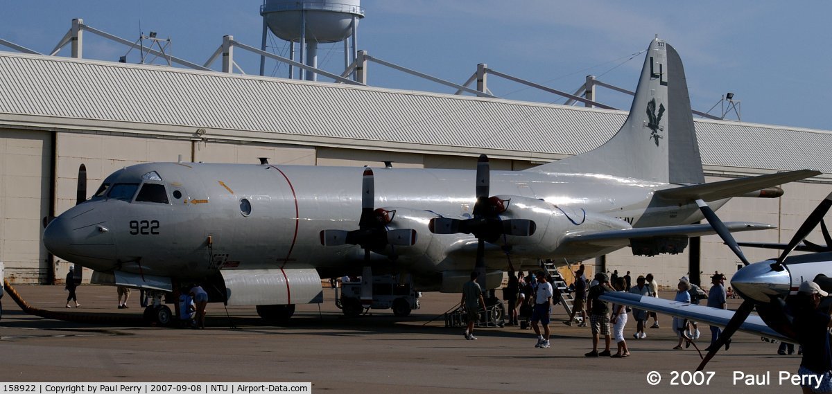 158922, Lockheed P-3C-145-LO Orion C/N 285A-5594, The mighty Orion