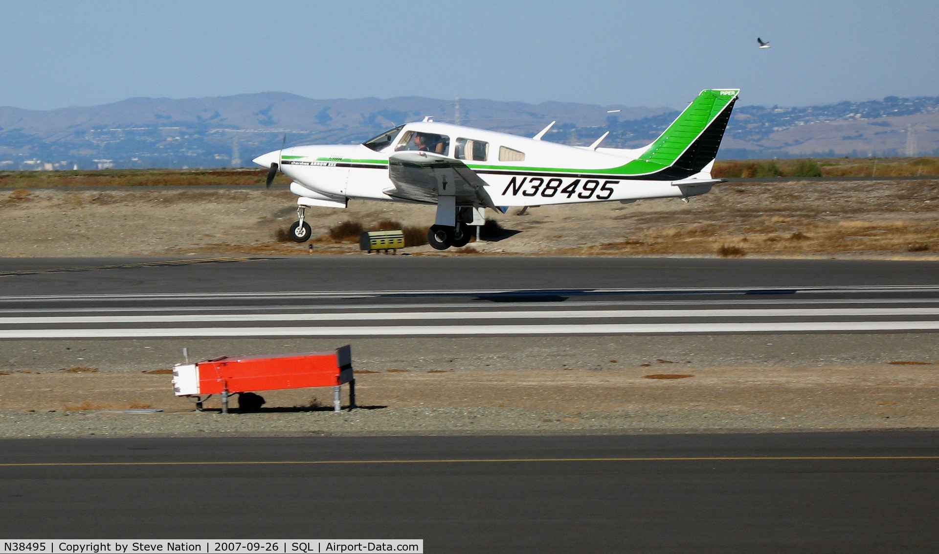 N38495, 1977 Piper PA-28R-201T Cherokee Arrow III C/N 28R-7703229, 1977 Piper PA-28R-201T landing @ San Carlos Airport, CA