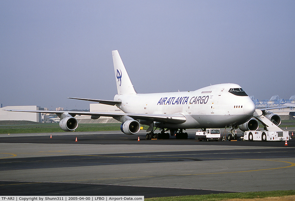 TF-ARJ, 1987 Boeing 747-236SF C/N 23735, Waiting a new Cargo flight...