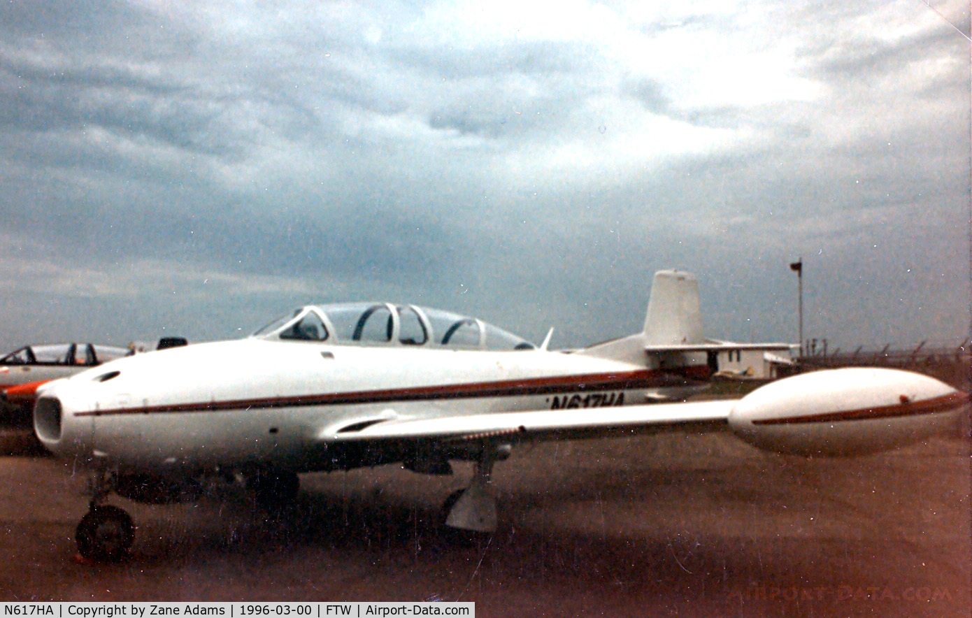 N617HA, 1964 Hispano HA-200 SAETA C/N E.14A-17, HA-200 Saeta at Meacham Field
