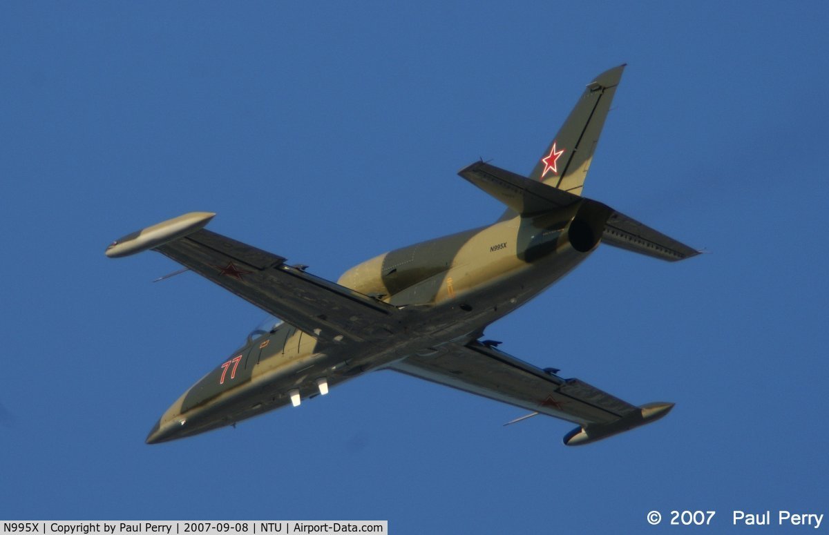 N995X, 1983 Aero L-39C Albatros C/N 332507, Sweet return over the crowdline