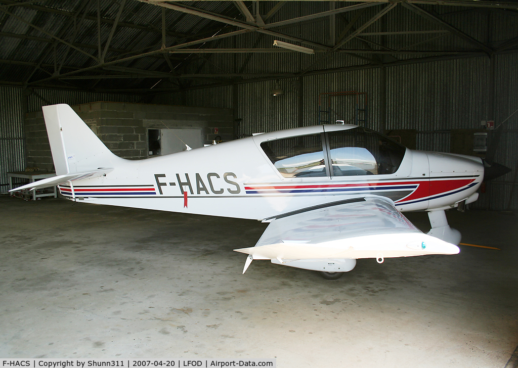 F-HACS, Robin DR-400-120 C/N 2589, Inside Airclub's hangard