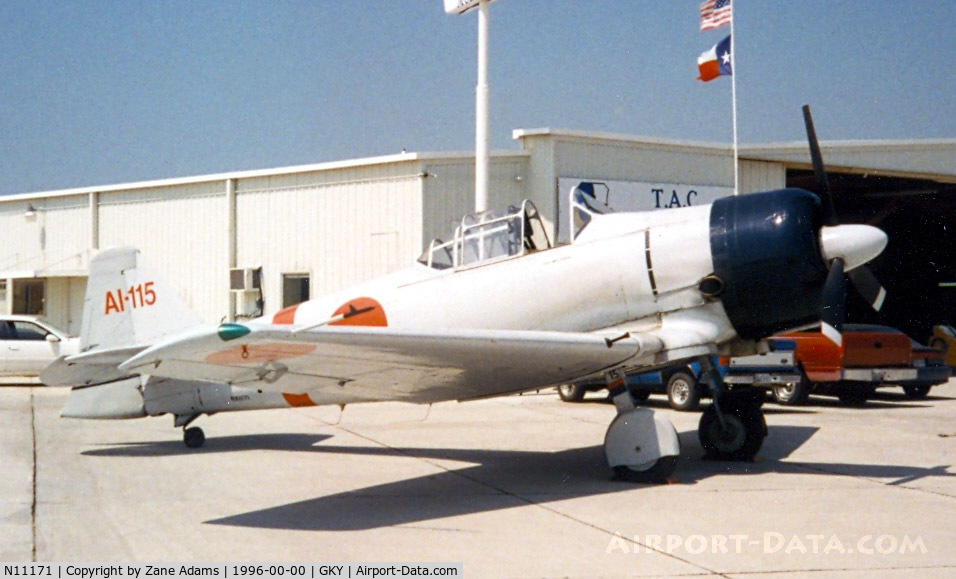 N11171, 1942 North American AT-6B Texan C/N 84-7800, Zero Replica at Arlington, TX