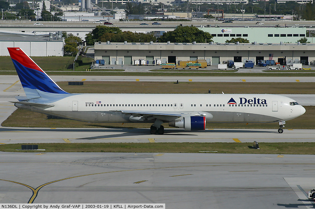 N136DL, 1991 Boeing 767-332 C/N 25146, Delta Airlines 767-300