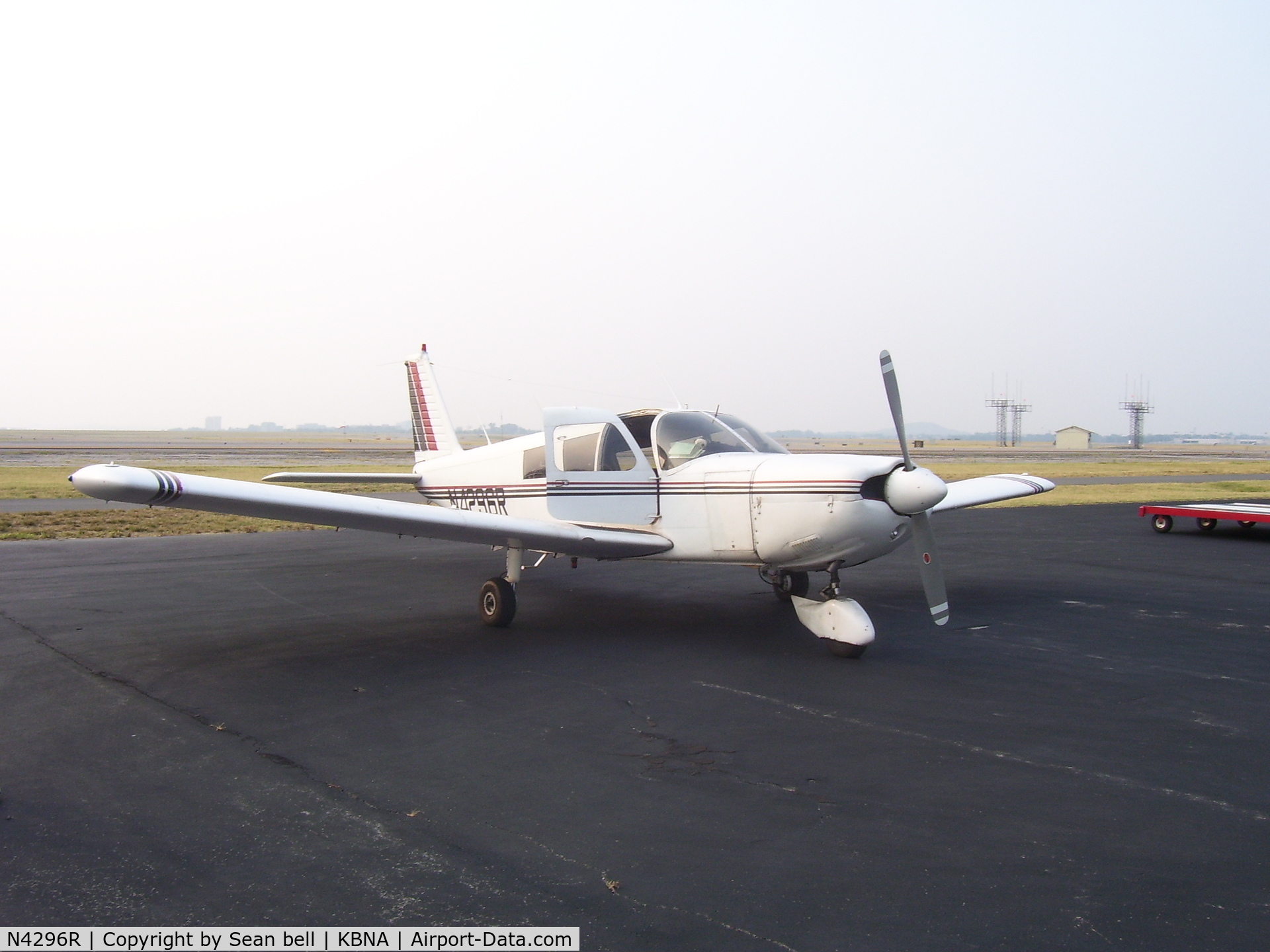 N4296R, 1969 Piper PA-32-300 Cherokee Six C/N 32-40674, on the ground at BNA