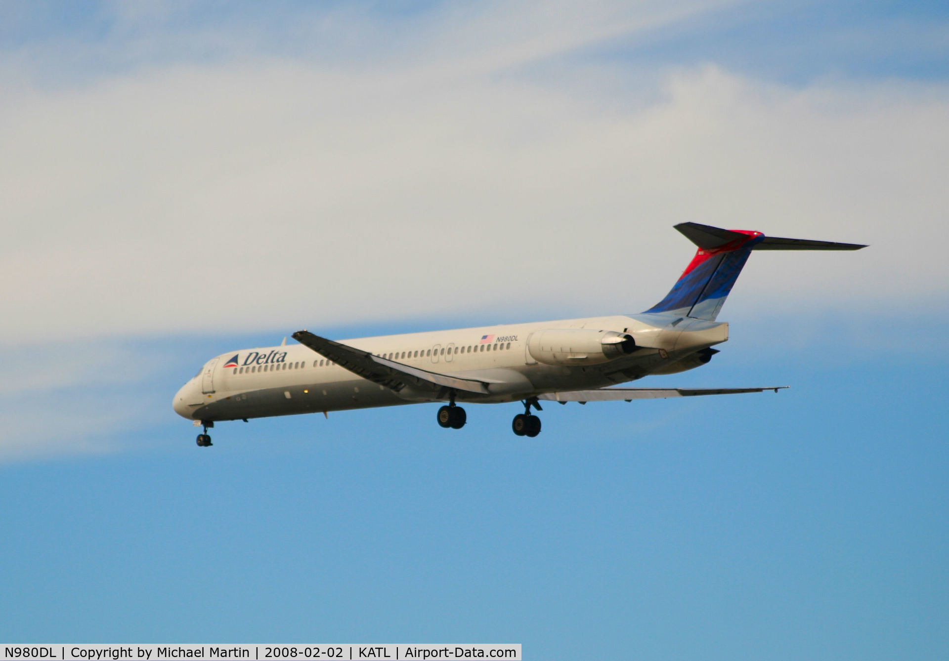 N980DL, 1991 McDonnell Douglas MD-88 C/N 53267, Over the numbers of 26R