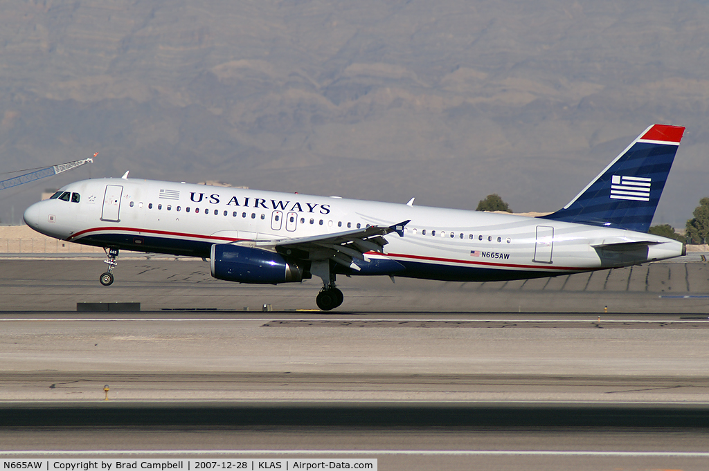 N665AW, 2001 Airbus A320-232 C/N 1644, US Airways / 2001 Airbus Industrie A320-232 / This landing prompted all McCarran's Emergency Vehicles to stand-by. No mishap occured.