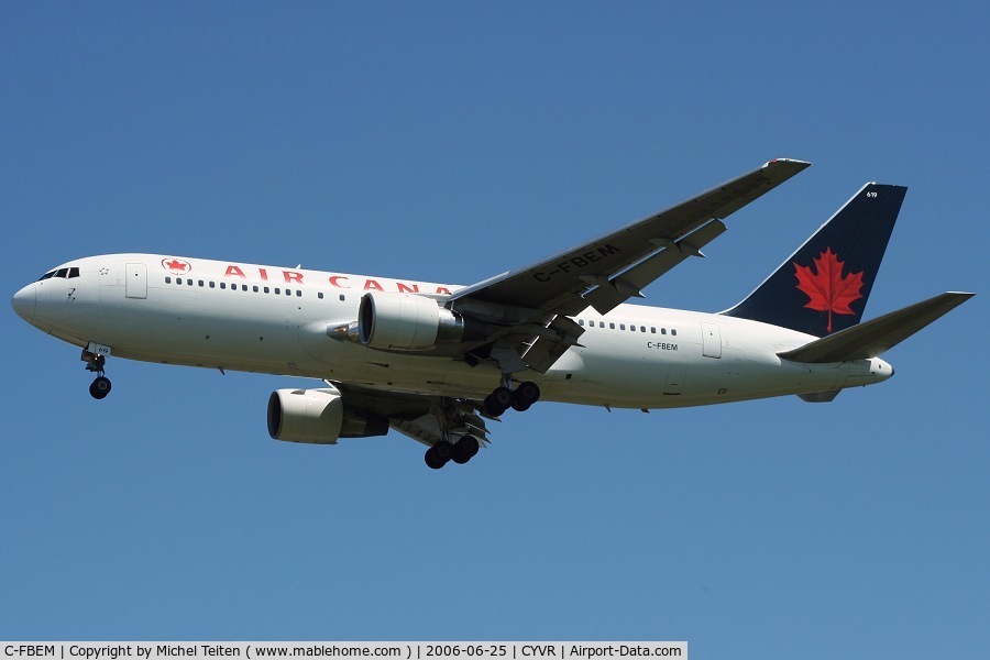 C-FBEM, 1989 Boeing 767-233 C/N 24325, Air Canada in final approach - Old colors