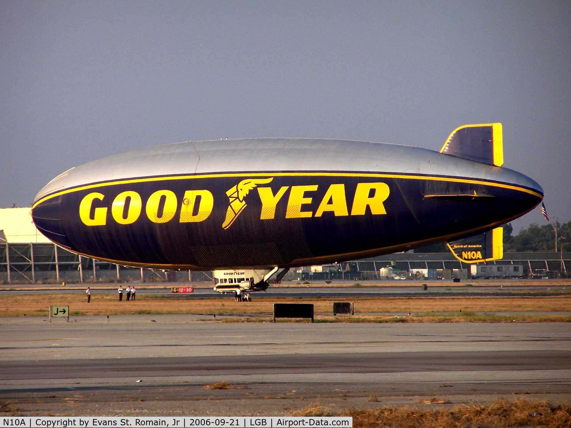 N10A, 1979 Goodyear GZ-20A C/N 4117, Just landed at Long Beach Airport