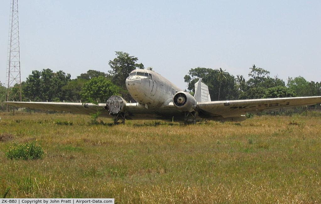 ZK-BBJ, 1945 Douglas DC-3 C/N 34222, Derelict in Mombasa 2006