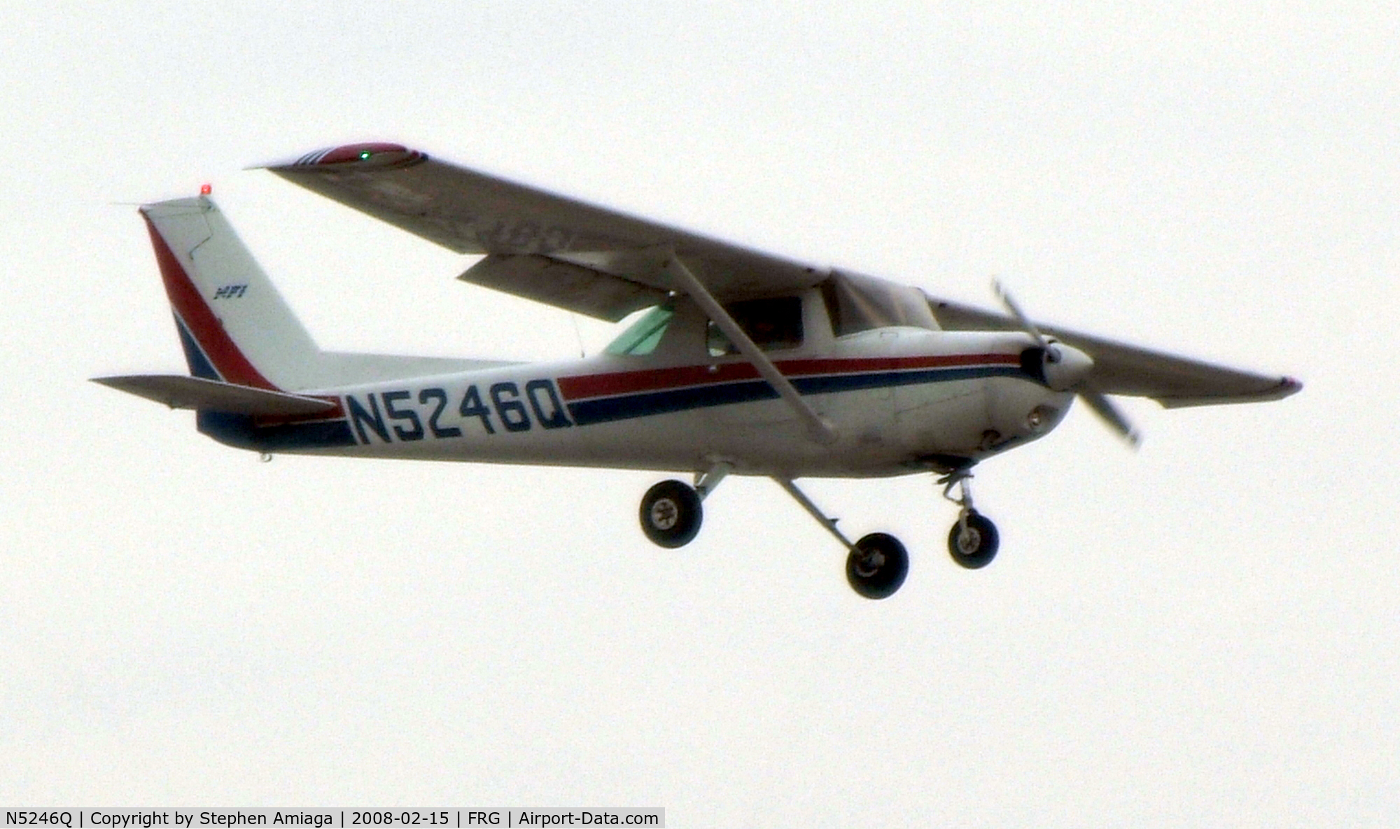 N5246Q, 1981 Cessna 152 C/N 15285092, Short Final for 19