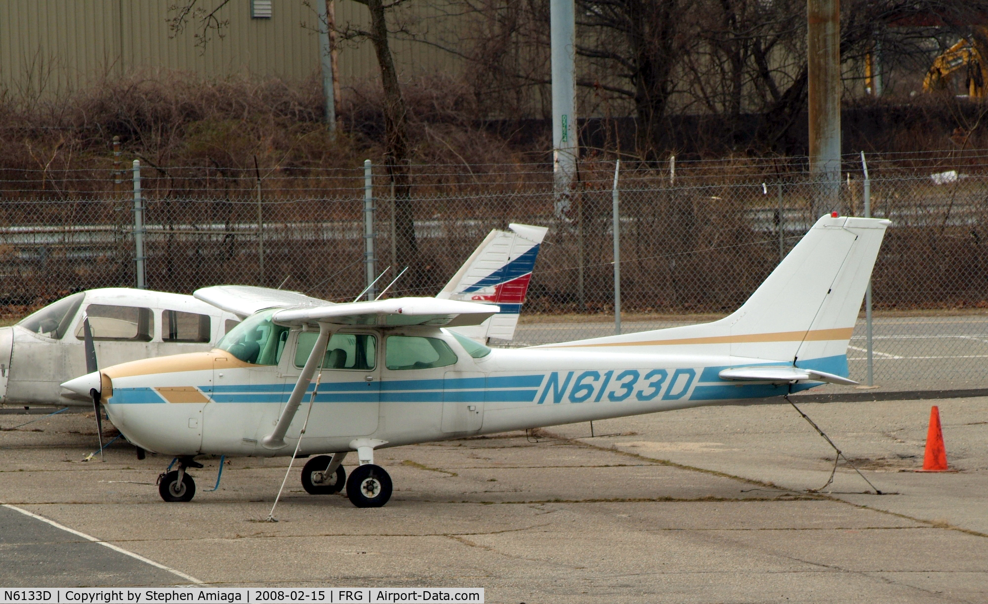 N6133D, 1979 Cessna 172N C/N 17272611, Parked at Atlantic