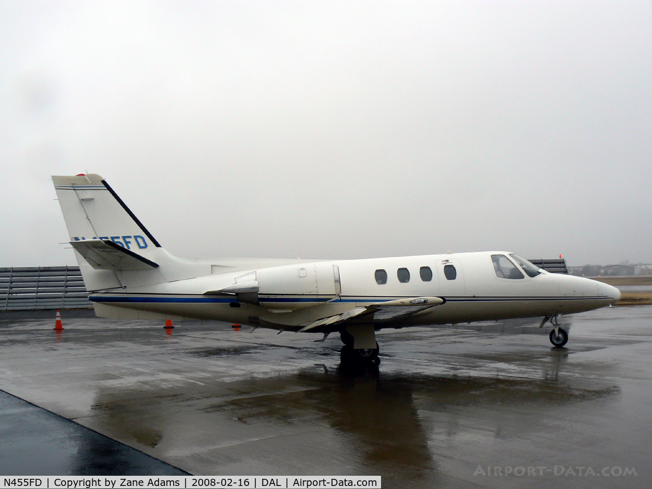 N455FD, 1977 Cessna 501 Citation I/SP C/N 501-0005, In the rain at Love Field, Dallas, TX