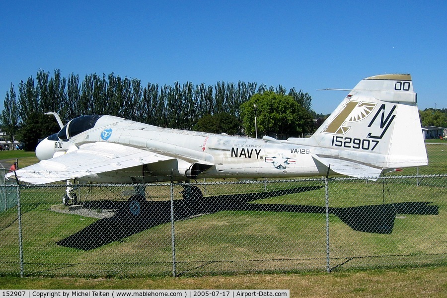 152907, Grumman A-6E Intruder C/N I-211, Aircraft displayed at Oak Harbor (WA)
