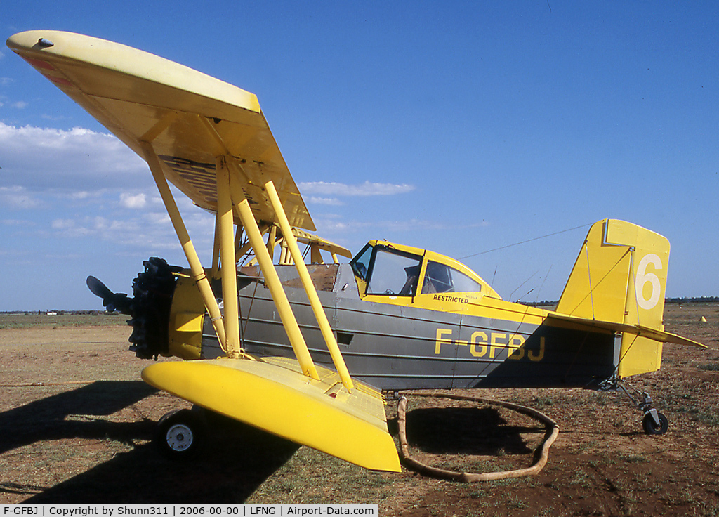 F-GFBJ, Grumman G-164A Agcat C/N 1124, Parked in the grass... Used by Midair against fire forest...