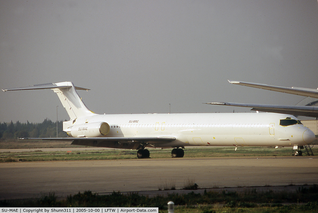 SU-MAE, 1990 McDonnell Douglas MD-83 (DC-9-83) C/N 53012, MD83 all white c/s for a ntu Egyptian operator and stored @ FNI