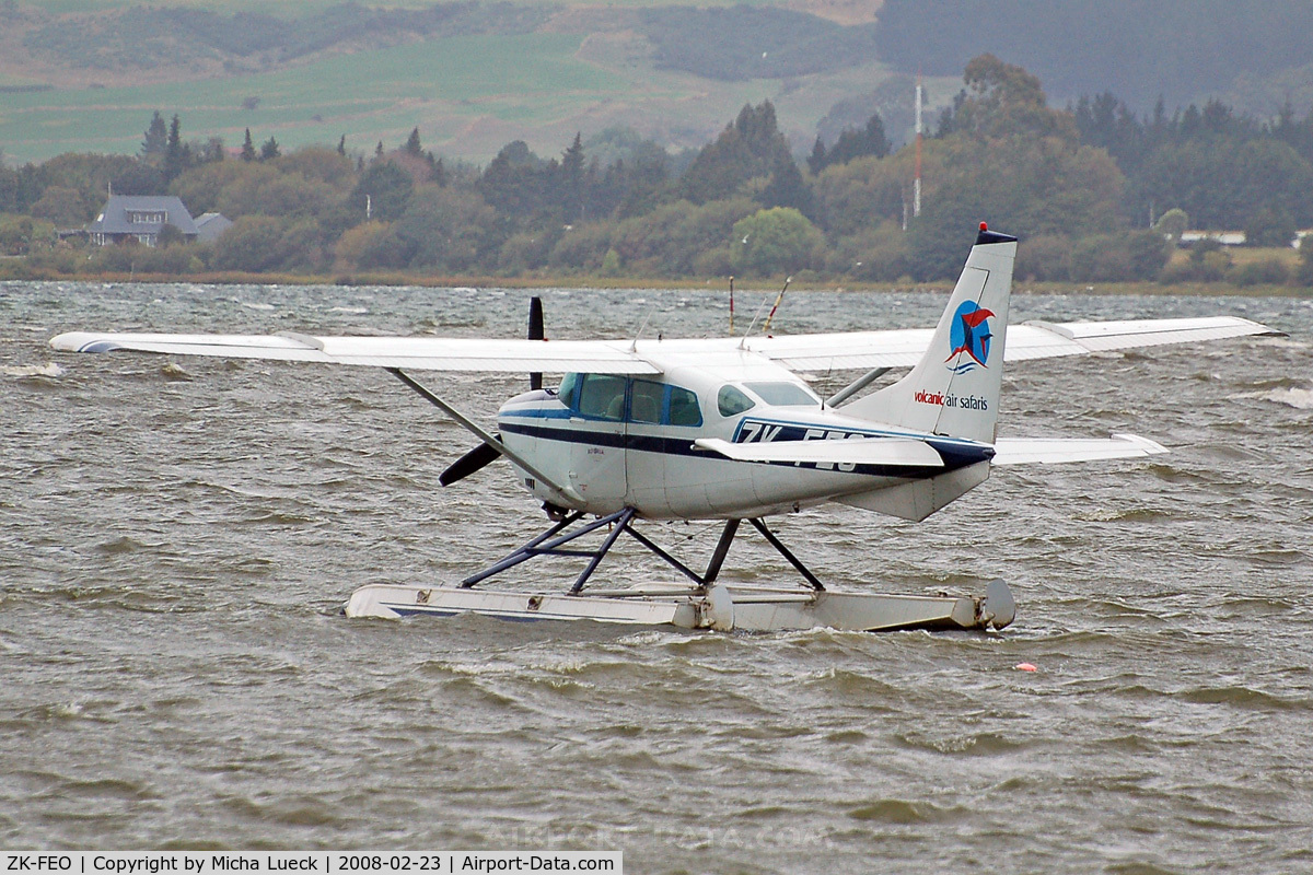 ZK-FEO, Cessna U206G Stationair C/N U20603797, Lake Rotorua