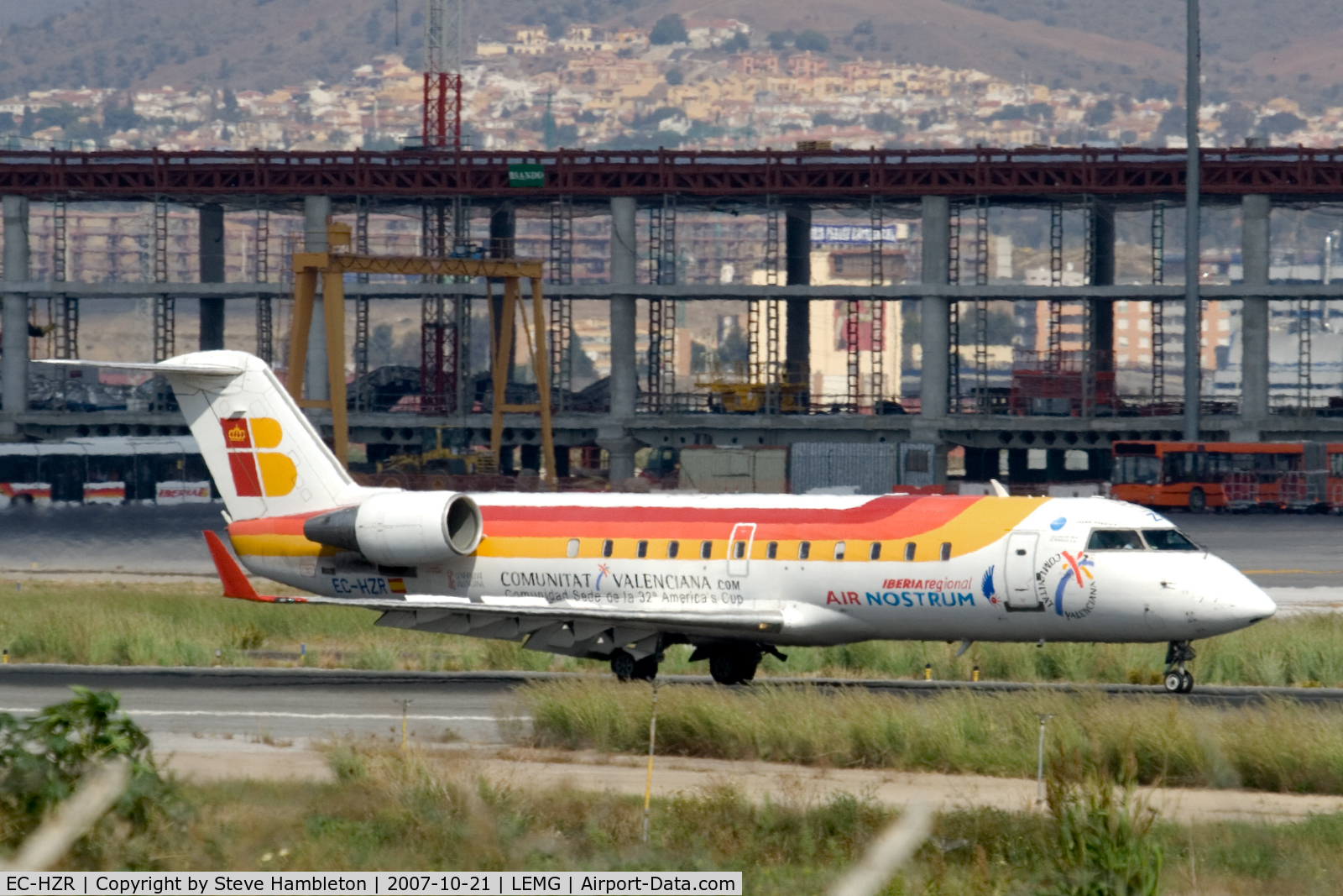 EC-HZR, Canadair CRJ-200ER (CL-600-2B19) C/N 7547, Taxiing past construction work at Malaga