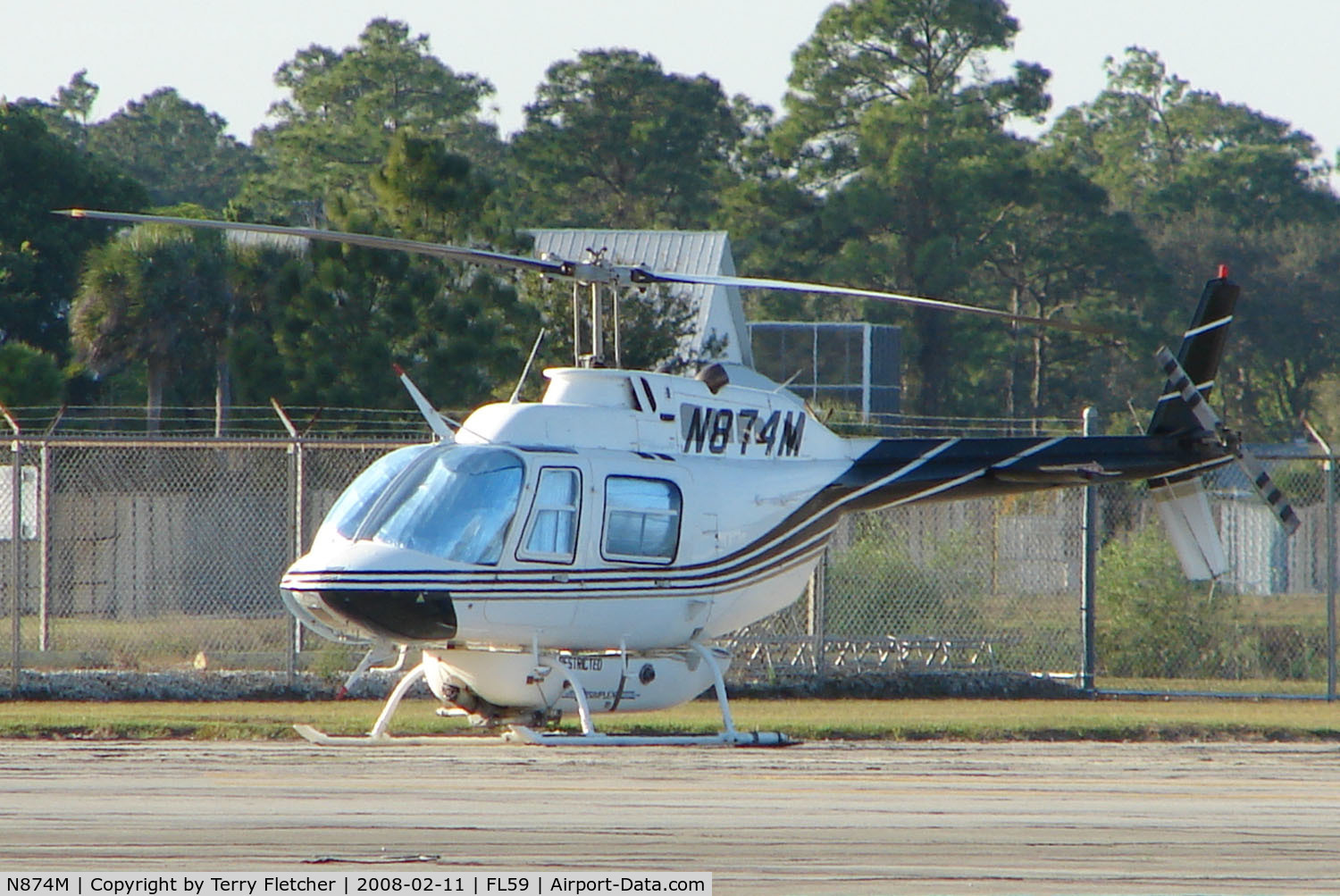 N874M, 2003 Bell 206B C/N 4569, Bell 206B at Buckingham Field