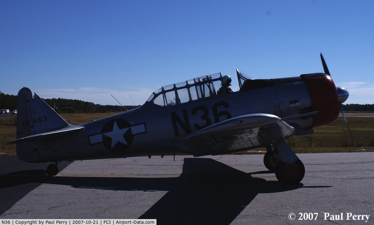 N36, 1944 North American AT-6F Texan C/N 121-42765, Taxiing out