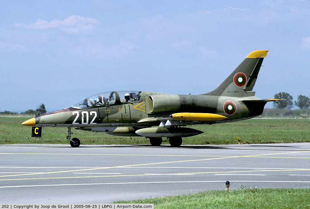 202, Aero L-39 Albatros C/N 035202, This L-39 played the role of light attack aircraft during Co-operative Key 2005