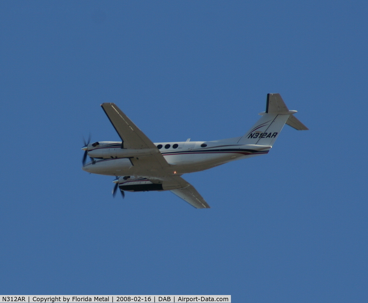 N312AR, 1991 Beech 300 C/N FA-216, Beech 300