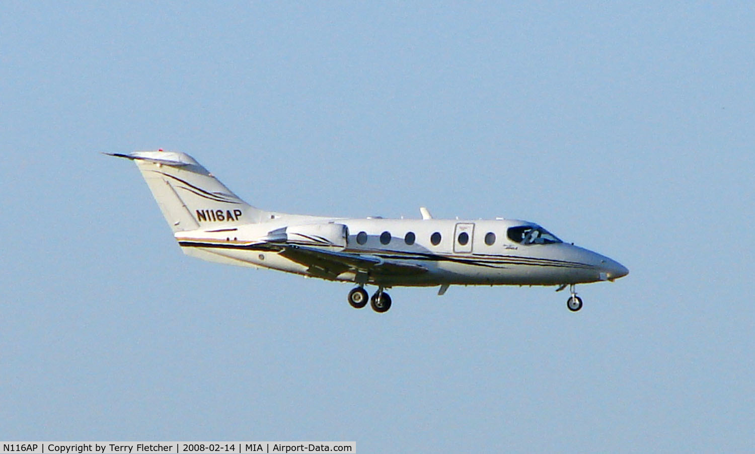 N116AP, 1998 Raytheon 400A Beechjet C/N RK-192, Yet another Beechjet 400 inbound to Miami