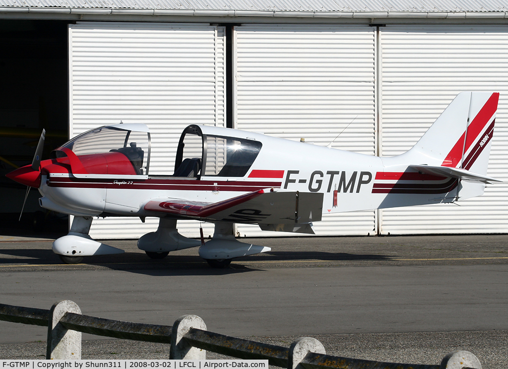 F-GTMP, Robin DR-400-120 Dauphin 2+2 C/N 2444, Outside Airclub's hangard